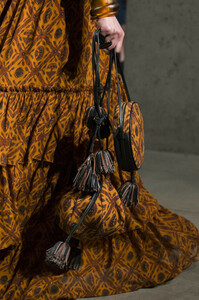 ulla-johnson-clp-rf19-0080.thumb.jpg.421c225dff74617fc0ab8cc0fef0ca6f.jpg