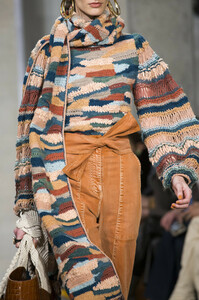 ulla-johnson-clp-rf19-0173.thumb.jpg.6171b6e96cb1630d4d8f32558907246b.jpg
