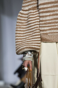 ulla-johnson-clp-rf19-0491.thumb.jpg.2e325d26674ceba5258fe9aaf96984a2.jpg