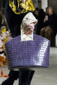 ulla-johnson-clp-rf19-0788.thumb.jpg.275c4ed84d4f85465a5dea1d8fa14705.jpg
