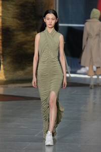 unravel-rtw-fall-2019-paris-fashion-week-pfw-010-1(1).thumb.jpg.bb9ea57ac8b2005a0e66289cb633a31d.jpg