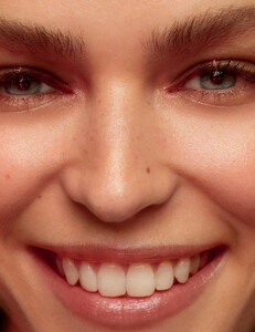 v54z29rF_o.thumb.jpg.8a273734100af03616f2a7287838395c.jpg
