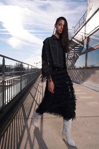 00009-giamba-fall-19-ready-to-wear.thumb.jpg.7a755ea6b05882c78f370080c396d4e7.jpg