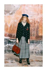 00010-gucci-milan-pre-fall-19-credit-Harmony-Korine.thumb.jpg.d44f0f4c1af9a333d8b24f41abc5c975.jpg