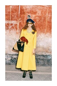 00022-gucci-milan-pre-fall-19-credit-Harmony-Korine.thumb.jpg.7e4f1e93955f7c6c4fc77b31f3270ba2.jpg