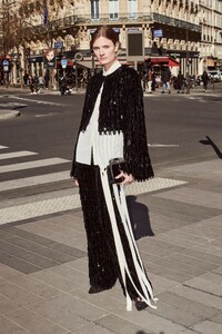 00032-sonia-rykiel-fall-19-ready-to-wear.thumb.jpg.bf1669082779de7e056e0bfd8a0808c6.jpg