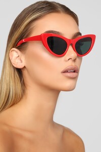 02-06-19_Studio_1_RM_17-48-12_S1091_Red_0124_AB.jpg
