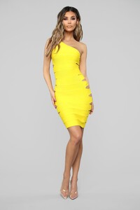 02-08-19_Studio_2_DV_12-09-40_CH29003_Yellow__1_RG.jpg