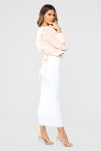 03-08-19_Studio_3_AB_13-44-23_ST2885_Blush_1106_AG.jpg