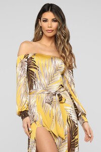 03-20-19_Studio_4_AB_11-20-26_24_DJ13716LEA_Mustard_1904_AB.jpg
