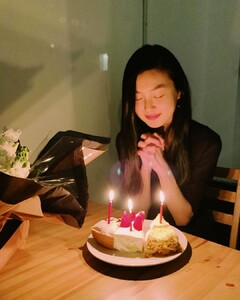 100908615_chen_estelle15517903751992884568899657122_44853450.thumb.jpg.76b6b0137fa4b7d820f93b9fa415ee61.jpg