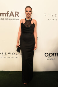 Heidi+Klum+amfAR+Gala+Hong+Kong+2019+Red+Carpet+HRR5DpQpk0px.jpg