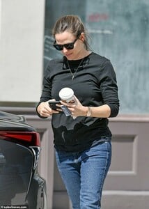 10787902-6790919-Busy_The_Once_Upon_A_Farm_co_founder_was_carrying_coffee_car_key-a-3_1552183456695.jpg