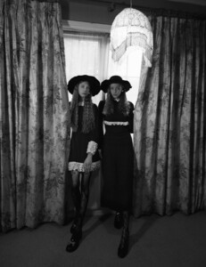 1195273146_03_THEHIVE_MODELS_KAYSMETSERS_EDITORIAL_KAYSMETSERSPUSSPUSSMAGAZINEBYINALEKIEWICZANDRACHELBAKEWELL.thumb.jpg.e6cf05255e78cc84f77524037db198a4.jpg