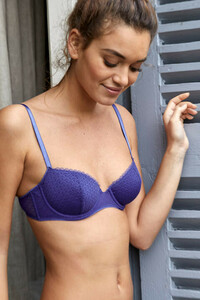 124565838_padded-half-cup-bra4.thumb.jpg.4fe866a6446d6423bb21b26e1ff10b7a.jpg