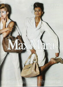 126235747_MaxMara04.thumb.jpg.d93375190c3e00338bbef7f269f41e58.jpg