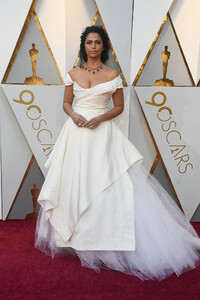 Camila+Alves+90th+Annual+Academy+Awards+Arrivals+XDixSFOsCjpx.jpg