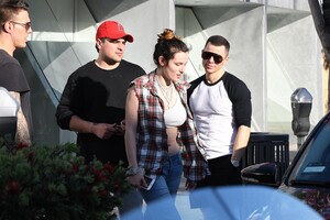        tho310319BZNimage42.jpg
