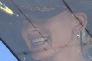     bal270319BZNimage145.jpg