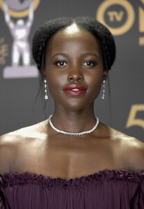 Lupita+Nyong+o+50th+NAACP+Image+Awards+Press+5JAEfxqOvK8x.jpg