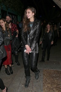       hil240319BZNimage103.jpg