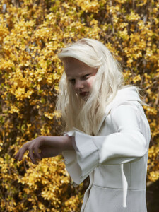 1582546799_02_THEHIVE_MODELS_UNIAPAKHOMOVA_EDITORIAL_UNIAPAKHOMOVAALVARMAGAZINEANDAWAKE.thumb.jpg.107d445c17cb69cb8e80223a733f09db.jpg