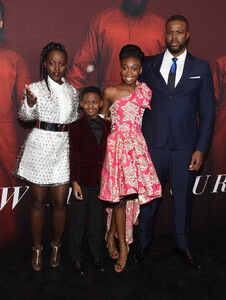 Lupita+Nyong+o+New+York+Premiere+b5lH_QjIfGlx.jpg