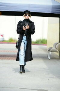         hou020319BZNimage103.jpg