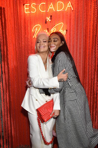 Winnie+Harlow+Launch+ESCADA+Heartbag+Rita+CaF44zs8JvSx.jpg