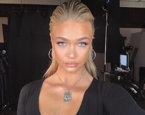 iamcarolinamarie - Bt9Nw53lk4b.jpg