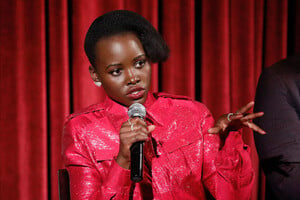 Lupita+Nyong+o+Academy+Motion+Picture+Arts+PAA9Ot4dmAjx.jpg