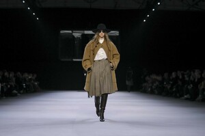 1867454336_VanessaCeline2.thumb.jpg.c6a82eacb3e12c6f558c1357c2e406ed.jpg