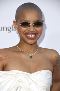 Slick+Woods+Daily+Front+Row+5th+Annual+Fashion+-98aWcYVwvix.jpg