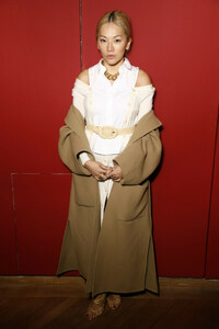 Tina+Leung+Art+Exhibition+Ren+Hang+Paris+Fashion+AQ2MxUBdDNWx.jpg