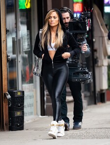          jlo290319BZNimage113.jpg