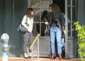 Jennifer+Garner+out+and+about+63P29O8mUKNx.jpg