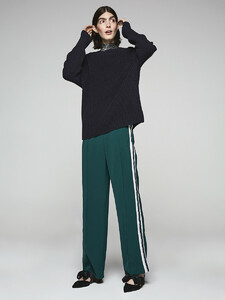 2005079818_EDS_FTRS_FASHION_REWEAR_PARTYWEAR3(1).thumb.jpg.d3763b7ddc5499518af13560914f8a30.jpg