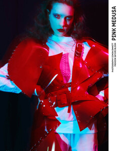 202879223_17_THEHIVE_MODELS_KAYSMETSERS_BOOK.thumb.jpg.f34ff598f1e539b3422f5897a2c703cc.jpg