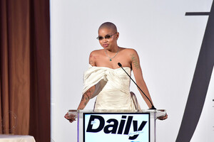 Slick+Woods+Daily+Front+Row+Fashion+LA+Awards+8Z7csG9DUVIx.jpg