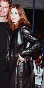 Cindy Crawford and husband Rande Gerber attend the Three Kings 1999.jpg