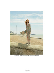 244115694_01_THEHIVE_MODELS_LORNAFORAN_EDITORIAL_LORNAFORANVOGUEUKRAINEBYPICZOANDLUCYBOWER.thumb.jpg.50636f3170a132d4c100d570a7370da0.jpg