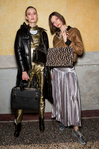 250404064_aigner-bks-z-rf19-9305(1).thumb.jpg.eb8a75269c75fdc4903eab9fb6cf034c.jpg