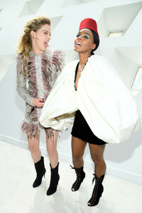 Janelle+Monae+Giambattista+Valli+Front+Row+LYWcGXgm95Ax.jpg