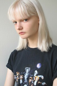 286835312_03_THEHIVE_MODELS_UNIAPAKHOMOVA_POLAROIDS.thumb.jpg.4ca4d6c7d3aac2e546404bc18703a9ce.jpg