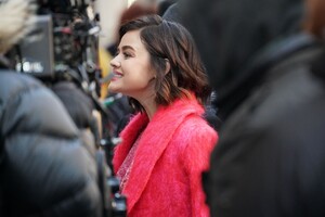       kee260319BZNimage125.jpg