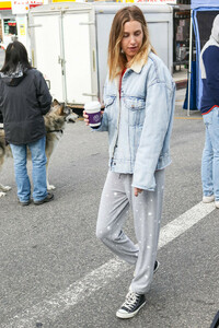 Whitney+Port+shopping+Farmer+Market+Studio+cPW17eWpHyQx.jpg