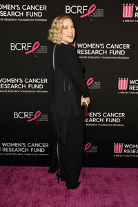 Kate+Hudson+Women+Cancer+Research+Fund+Unforgettable+f2wp5zE8fyox.jpg
