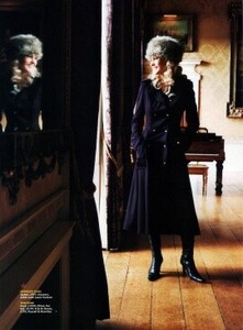 lores_Lydia Koeppel__Pictures__Editorials__Cosmo UK - Grace Huang_Cosmo UK-Grace Huang_0003.jpg