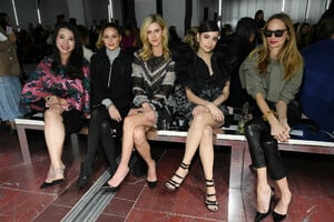 Olivia+Palermo+Giambattista+Valli+Front+Row+gBxE2SDwRW4x.jpg