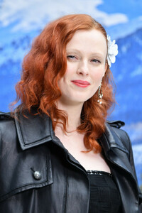 Karen+Elson+Chanel+Photocall+Paris+Fashion+4jLywueF_8zx.jpg